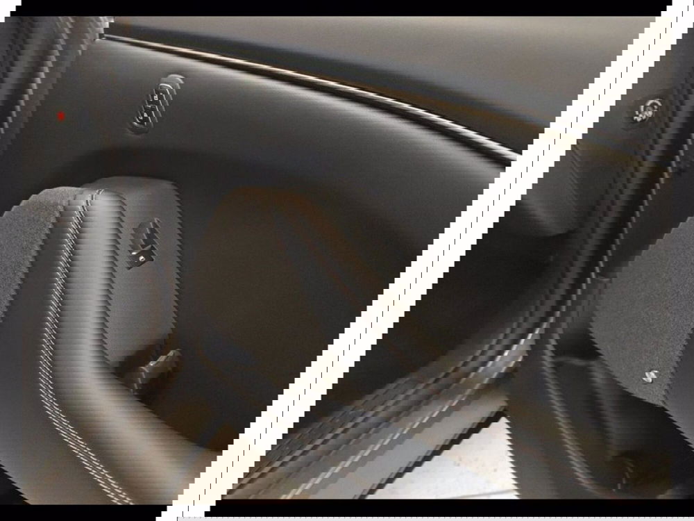 Ford Mustang Mach-E nuova a Catania (13)