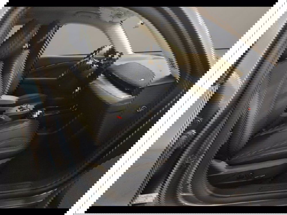 Ford Mustang Mach-E nuova a Catania (14)