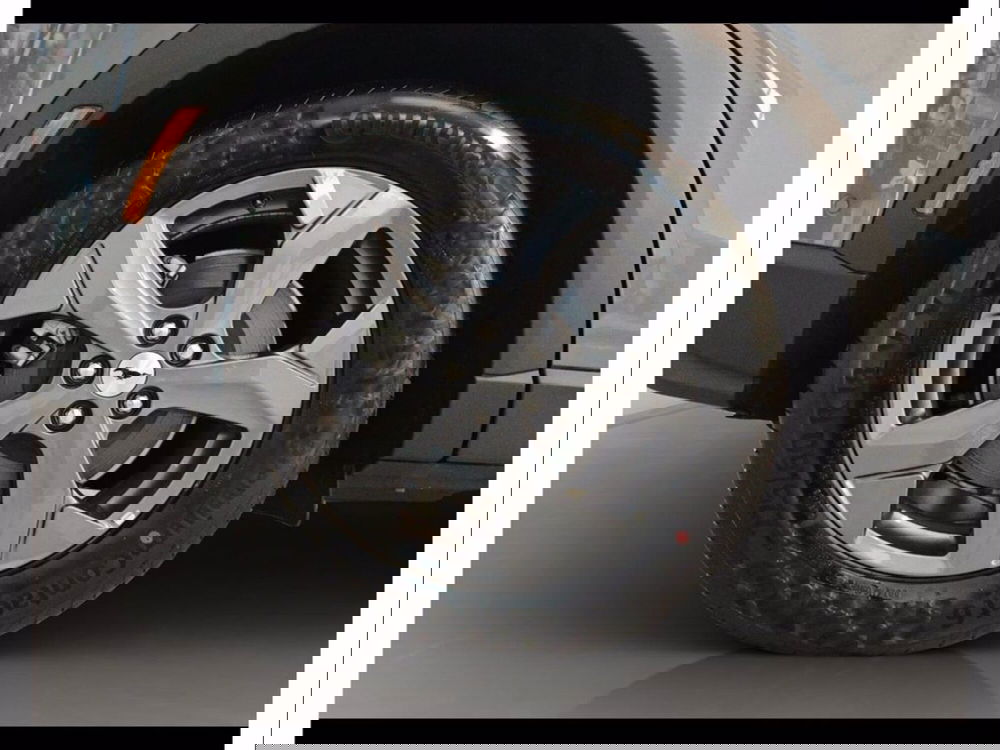 Ford Mustang Mach-E nuova a Catania (19)