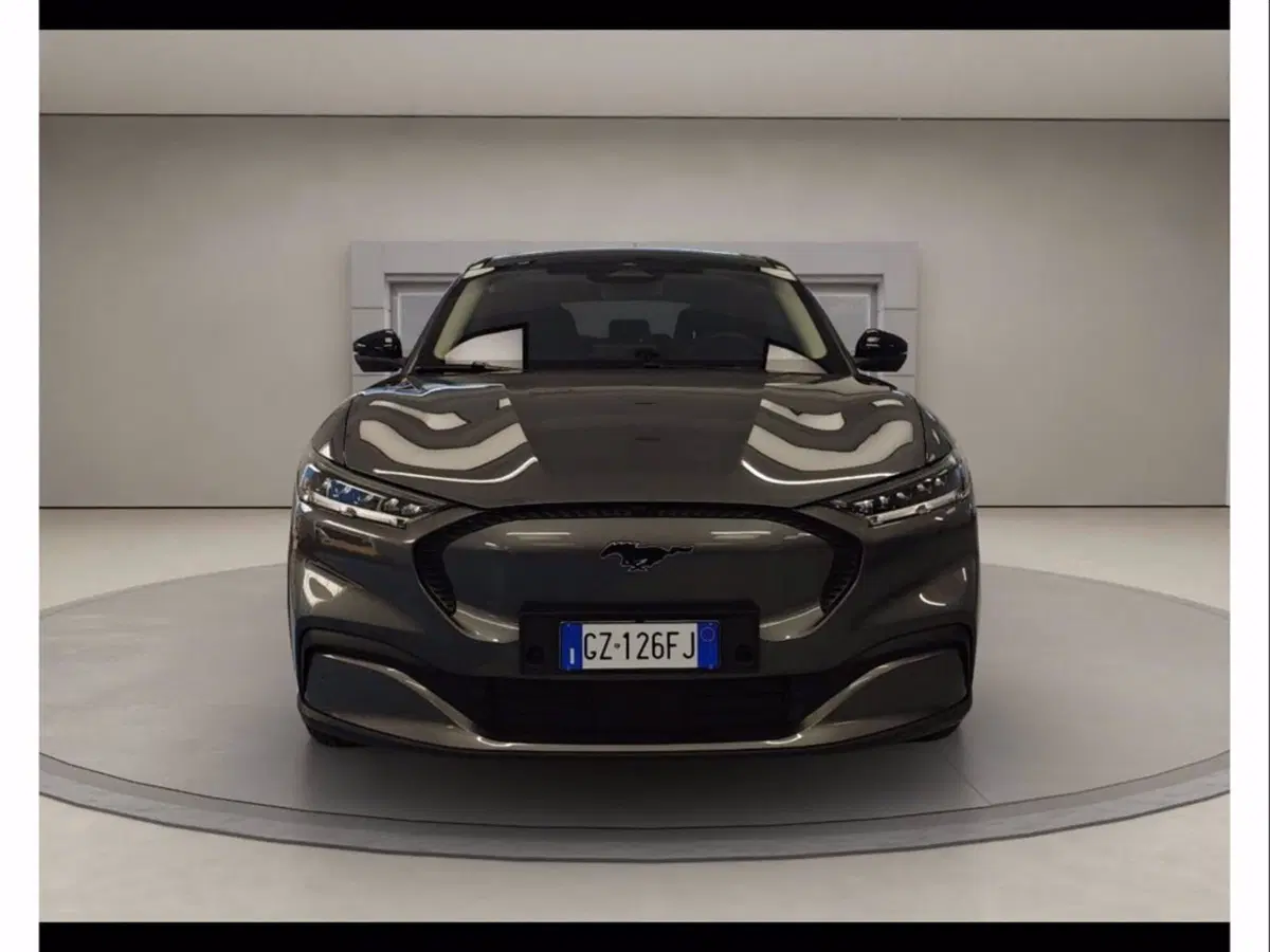 Ford Mustang Mach-E nuova a Catania (2)