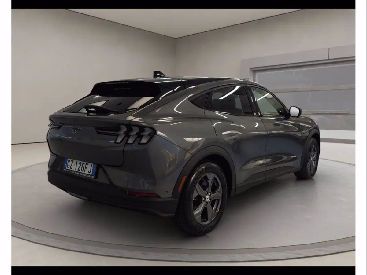 Ford Mustang Mach-E nuova a Catania (6)