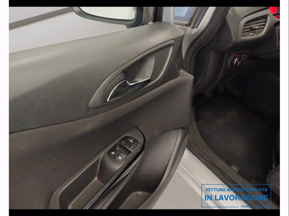 Opel Corsa usata a Catania (10)