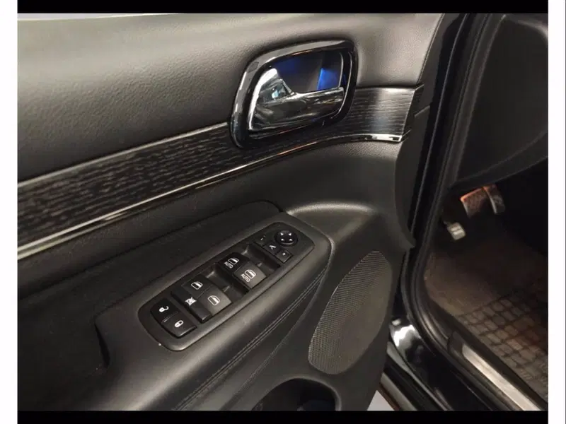 Jeep Grand Cherokee usata a Catania (10)