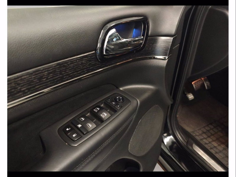 Jeep Grand Cherokee usata a Catania (10)