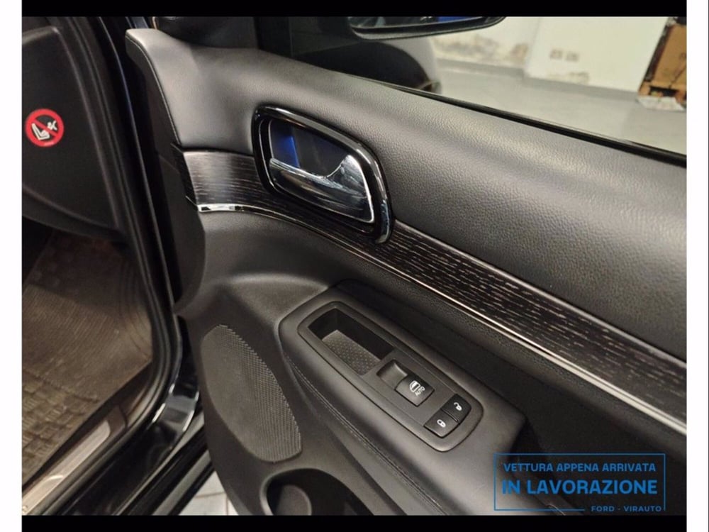 Jeep Grand Cherokee usata a Catania (13)