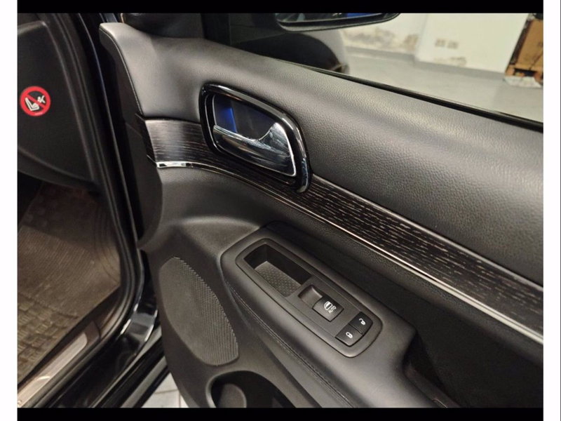 Jeep Grand Cherokee usata a Catania (14)