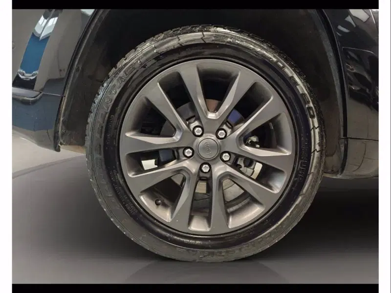 Jeep Grand Cherokee usata a Catania (17)