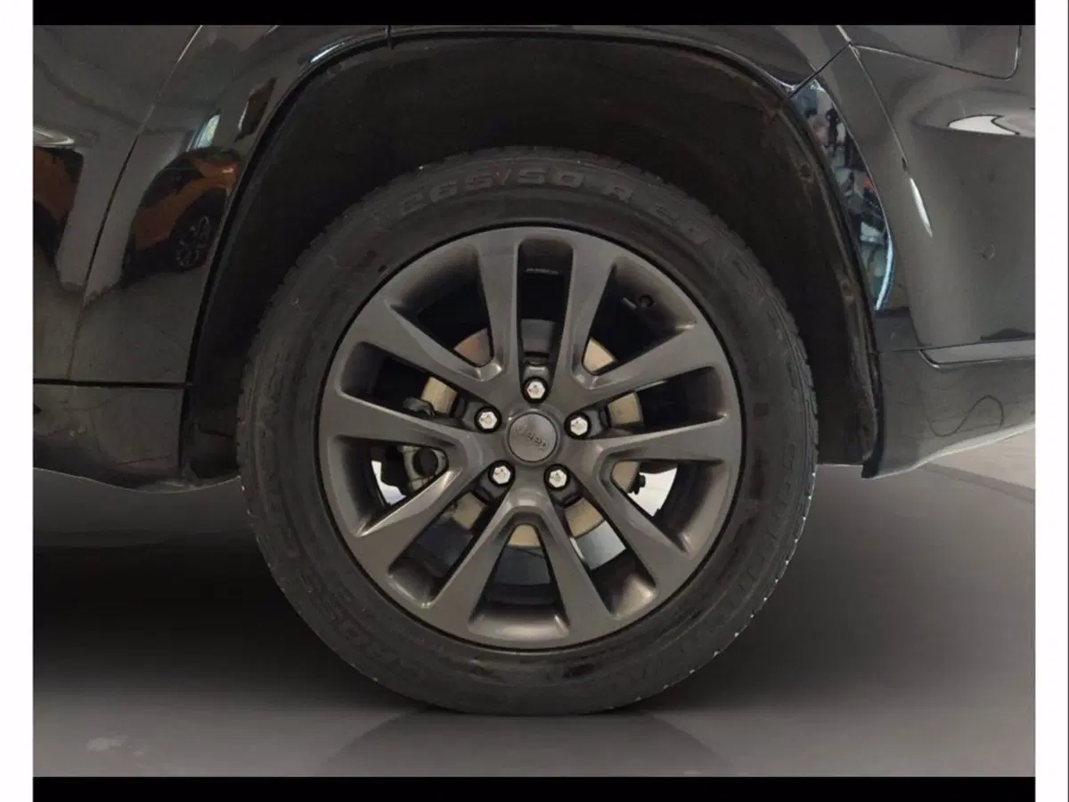 Jeep Grand Cherokee usata a Catania (18)