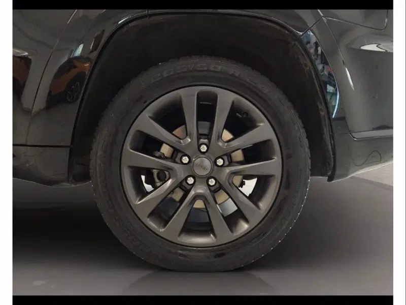 Jeep Grand Cherokee usata a Catania (18)