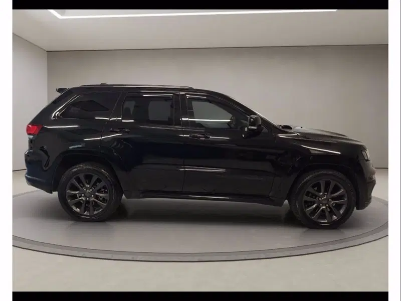 Jeep Grand Cherokee usata a Catania (7)
