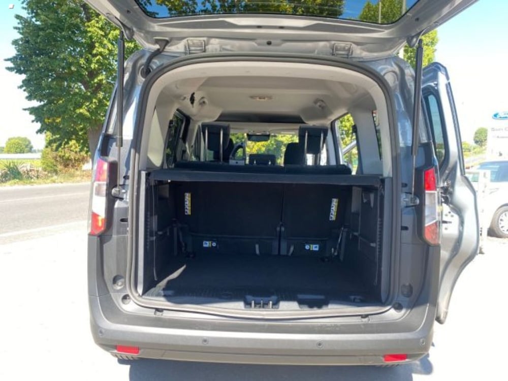 Ford Tourneo Courier usata a Lucca (7)