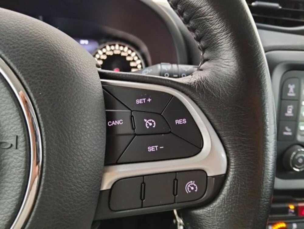 Jeep Renegade usata a Como (11)