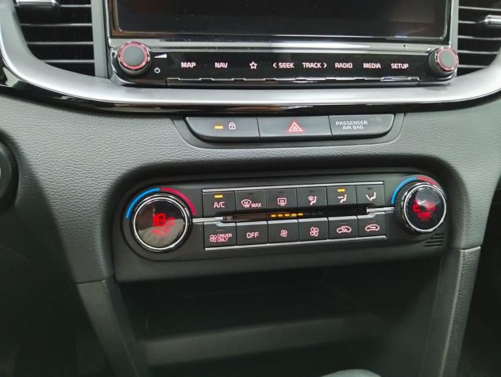 Kia XCeed usata a Como (19)