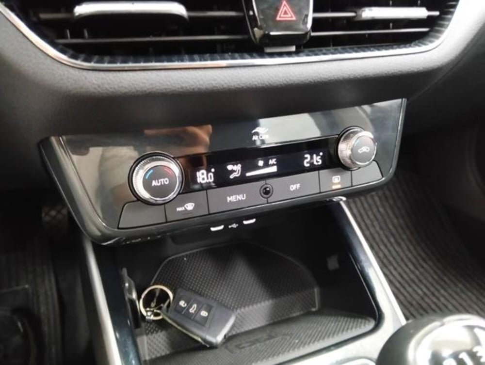 Skoda Fabia usata a Como (17)