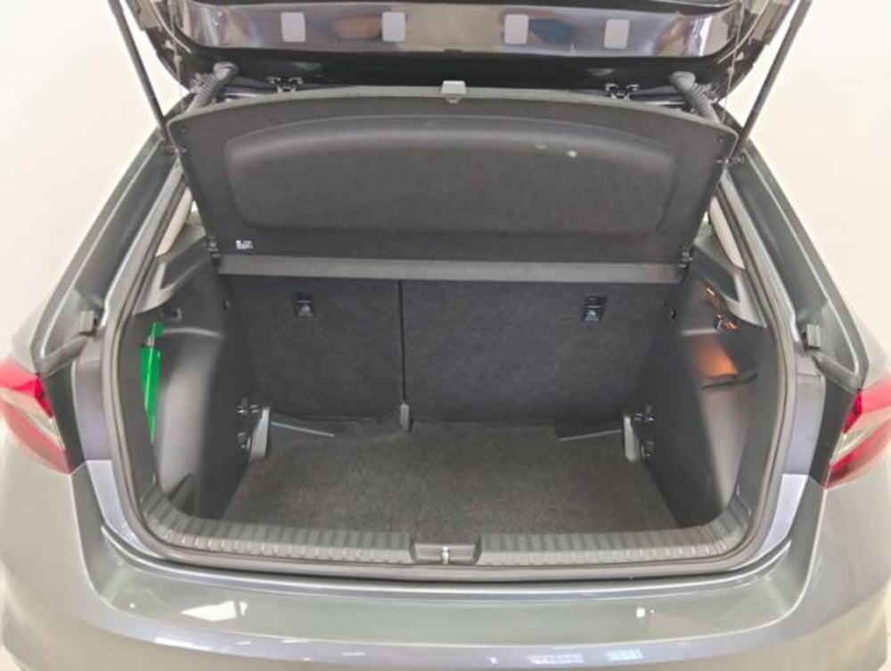 Skoda Fabia usata a Como (18)