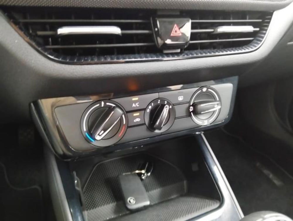 Skoda Fabia usata a Como (16)