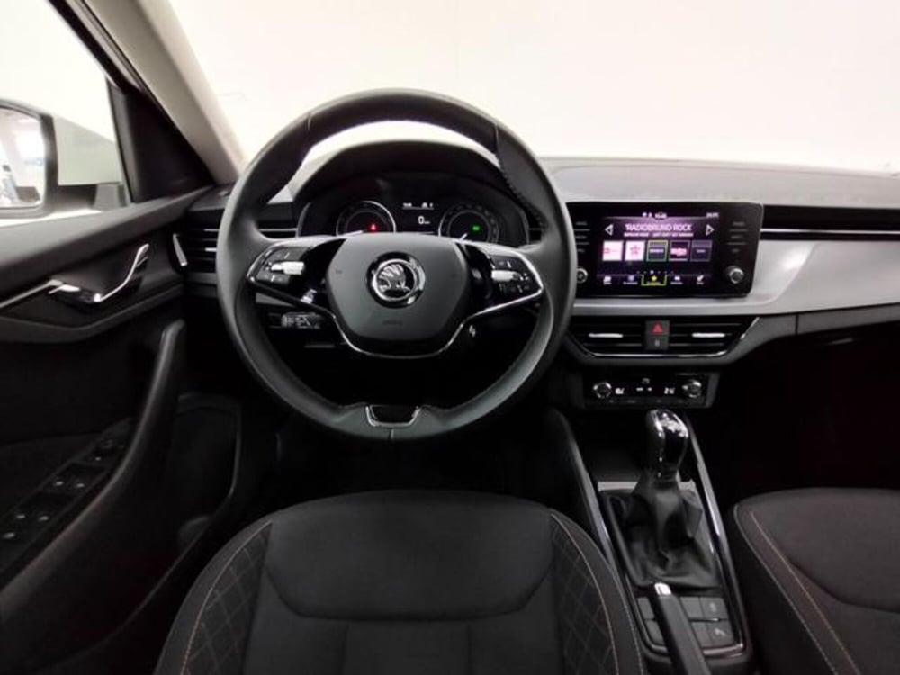 Skoda Kamiq usata a Como (10)