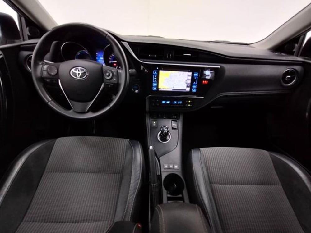 Toyota Auris usata a Como (4)