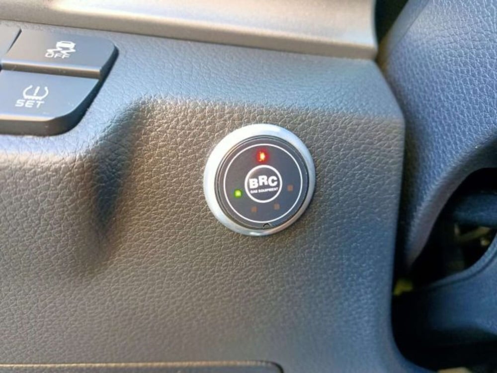 Kia Stonic usata a Firenze (12)