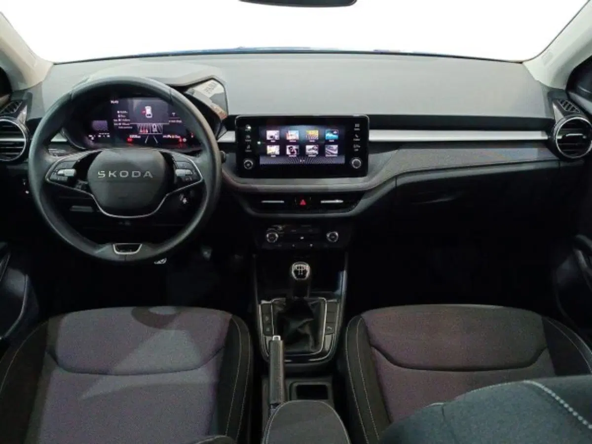 Skoda Fabia usata a Catania (7)