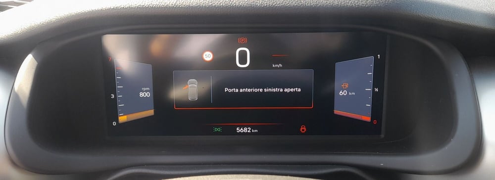 Jeep Avenger usata a Cosenza (12)