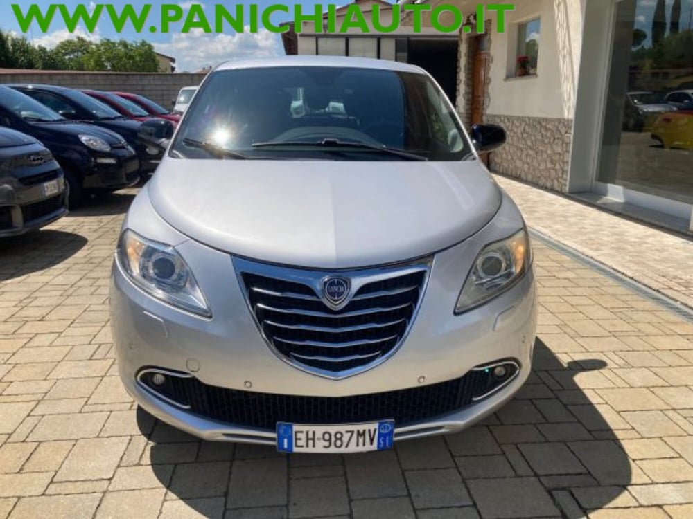 Lancia Ypsilon usata a Arezzo (3)