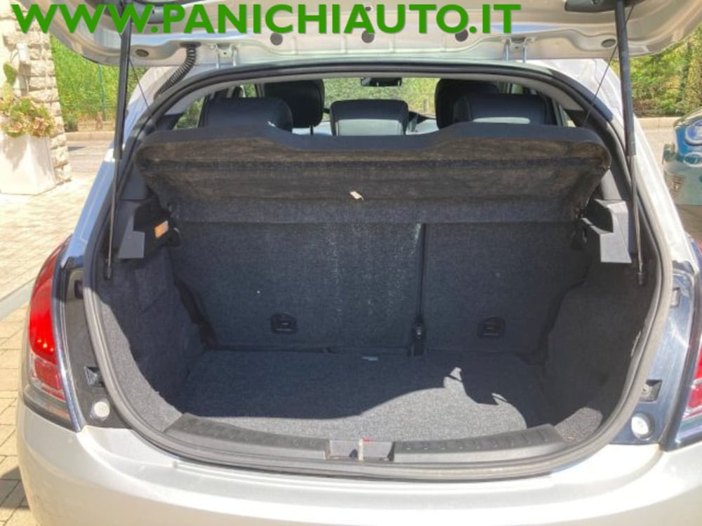 Lancia Ypsilon usata a Arezzo (8)