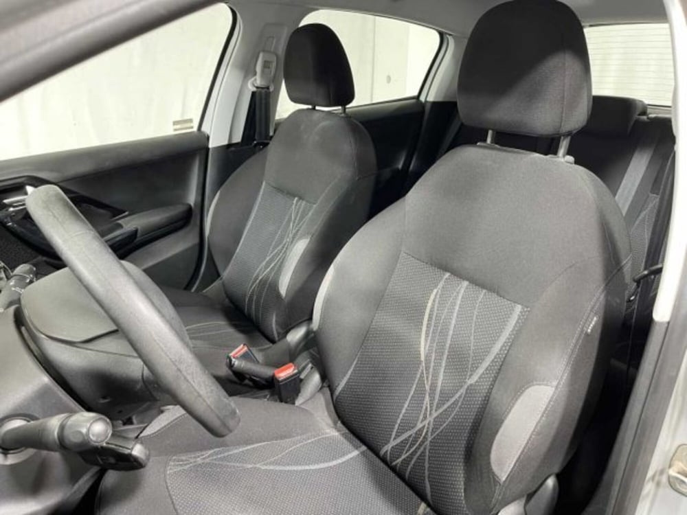 Peugeot 208 usata a Sondrio (19)