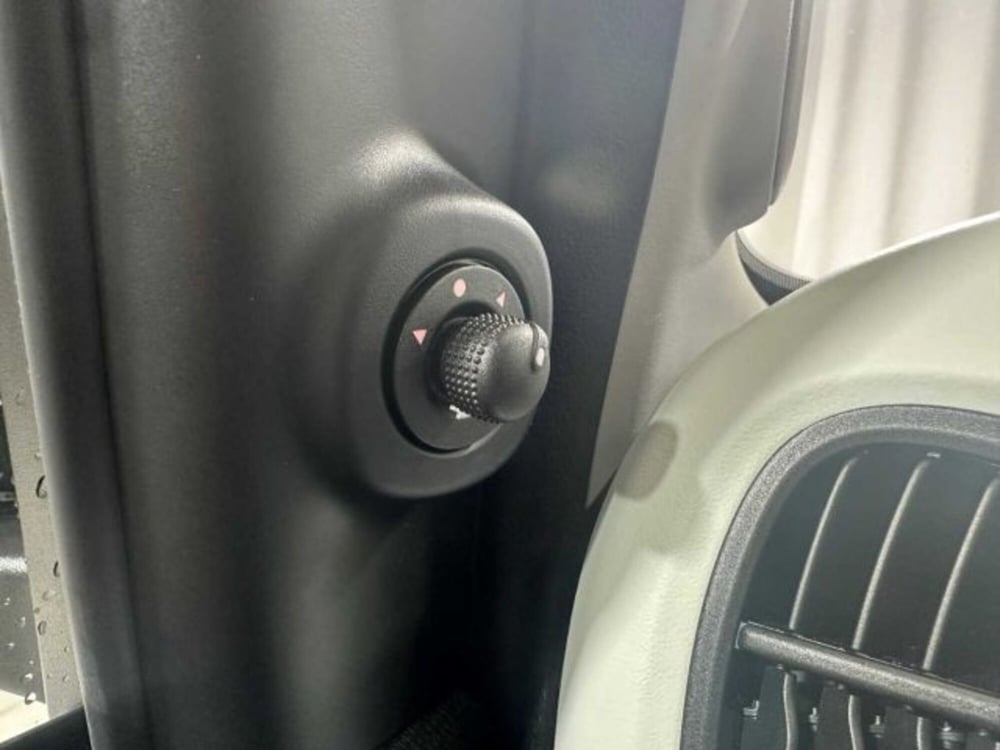 Fiat Panda nuova a Sondrio (18)