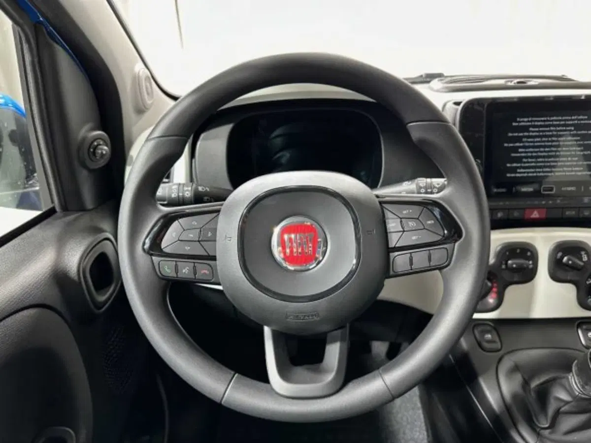Fiat Panda nuova a Sondrio (13)