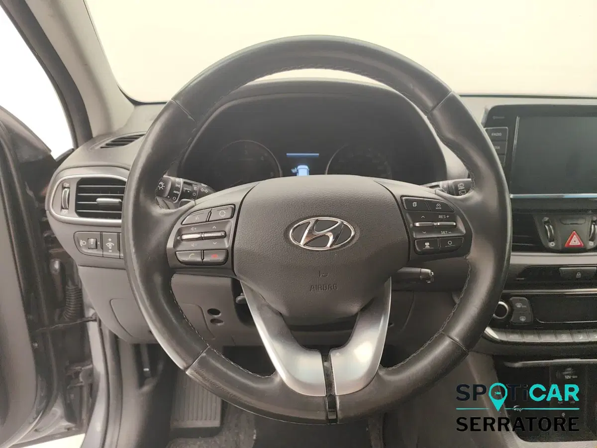 Hyundai i30 Station Wagon usata a Como (8)