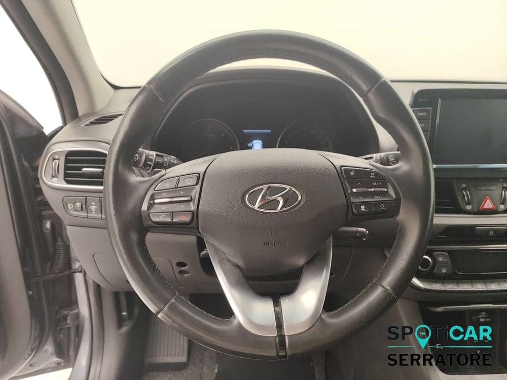 Hyundai i30 Station Wagon usata a Como (8)