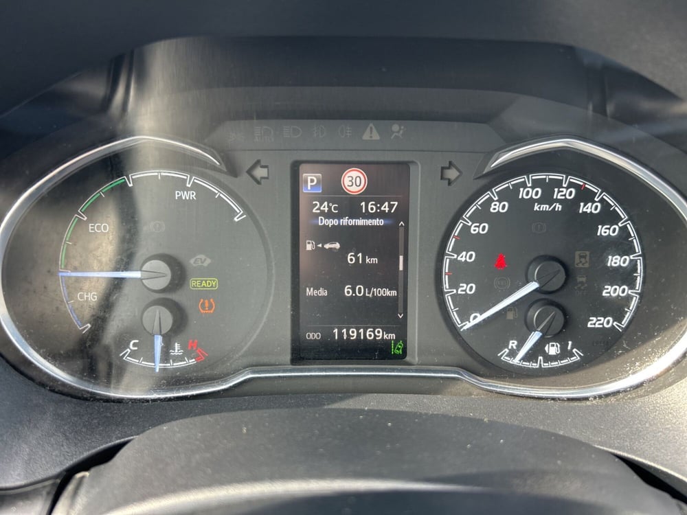 Toyota Yaris usata a Piacenza (16)