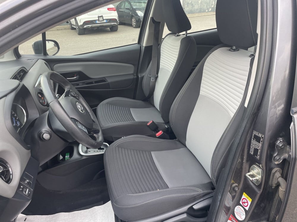 Toyota Yaris usata a Piacenza (13)