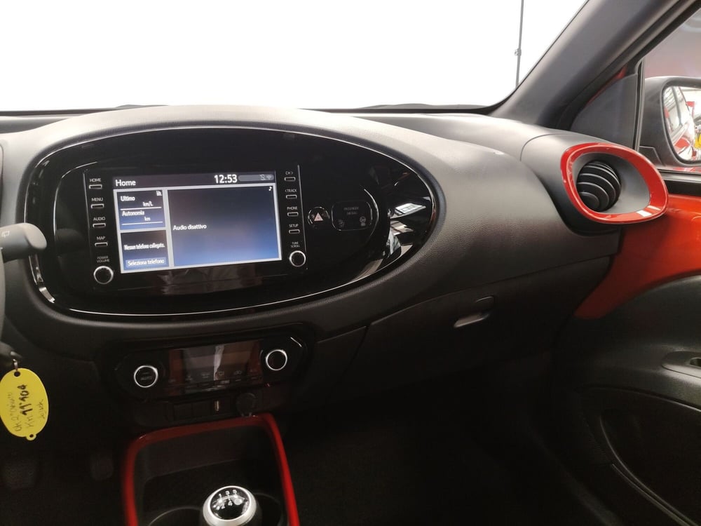 Toyota Aygo X usata a Roma (13)