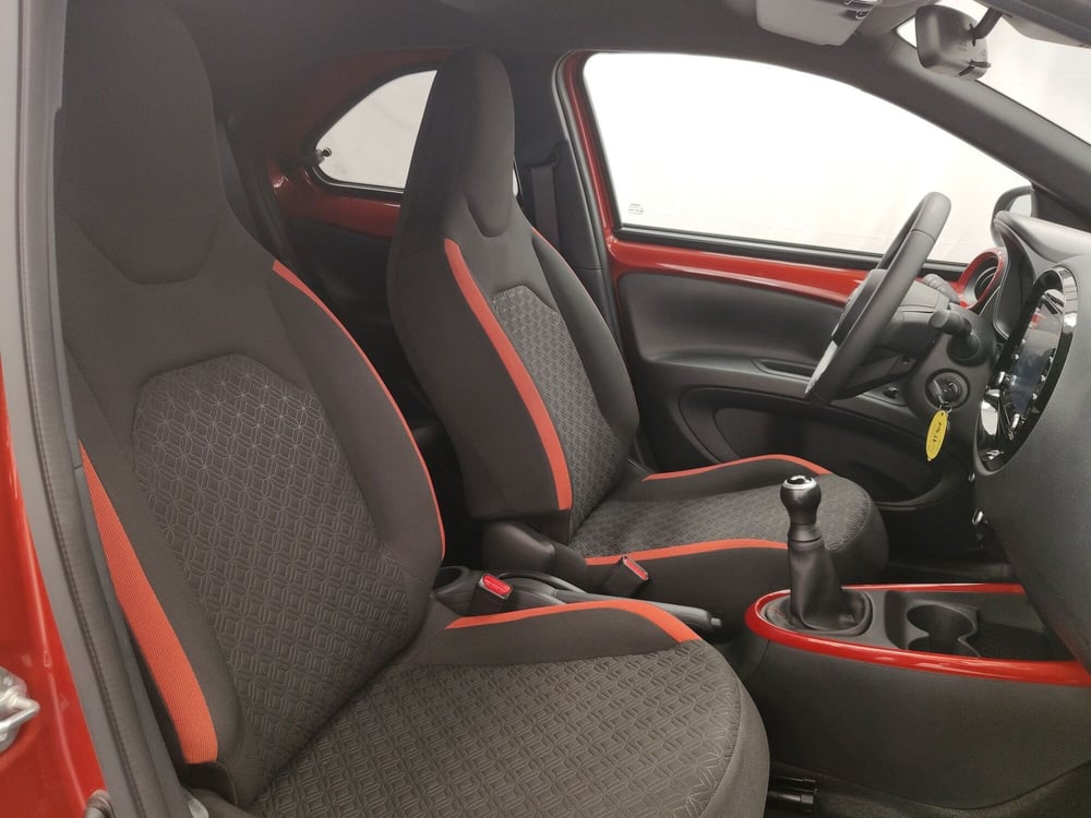 Toyota Aygo X usata a Roma (17)