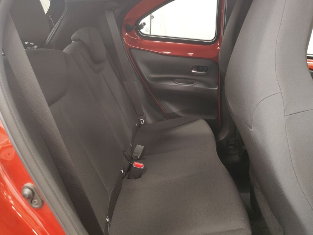 Toyota Aygo X usata a Roma (18)