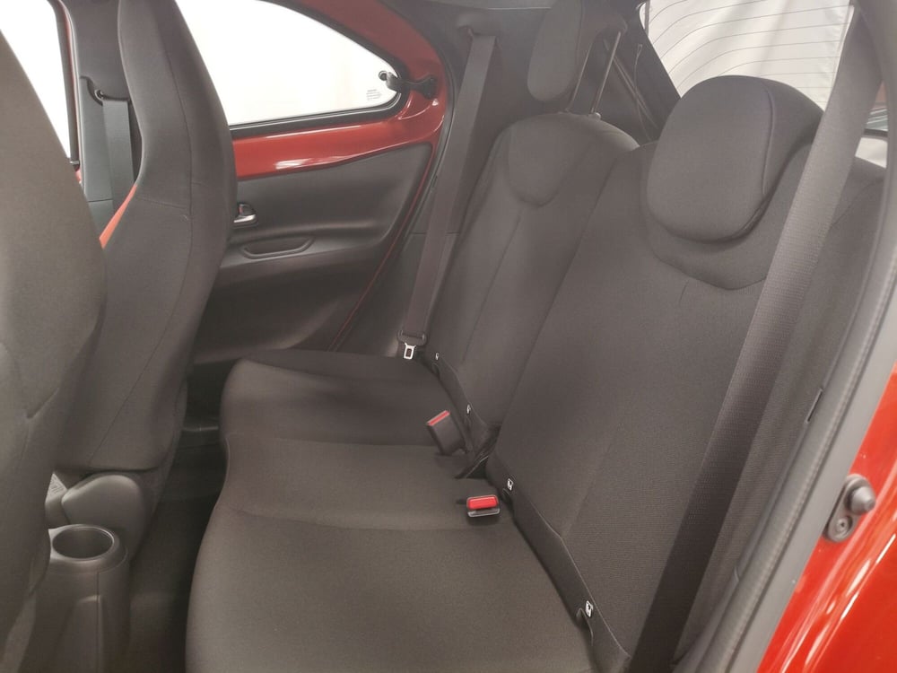 Toyota Aygo X usata a Roma (9)