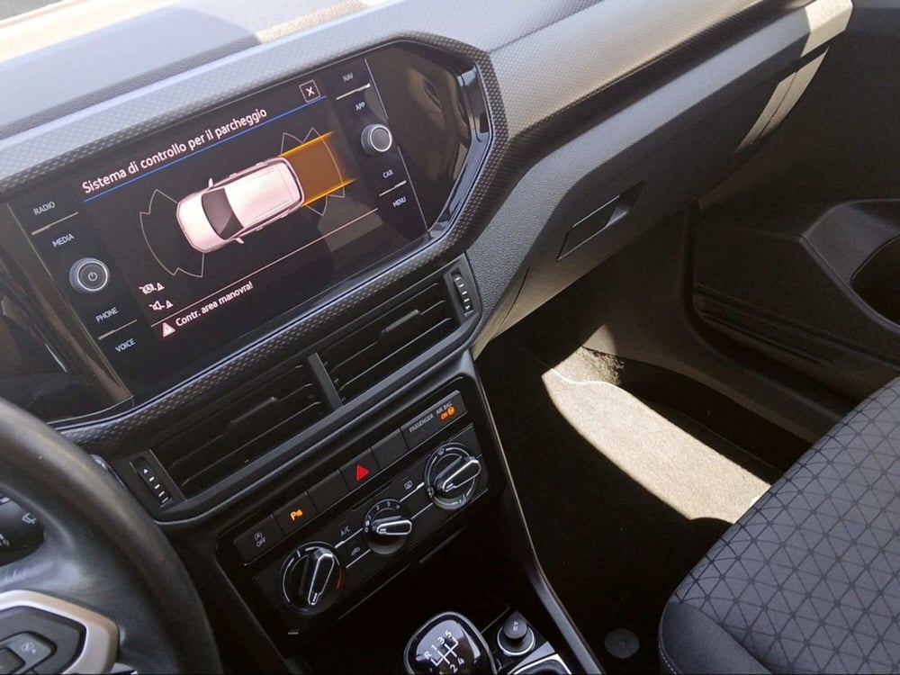 Volkswagen T-Cross usata a Livorno (13)