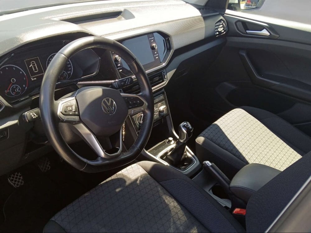 Volkswagen T-Cross usata a Livorno (6)