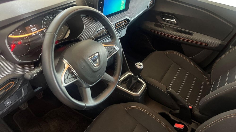 Dacia Sandero usata a Catania (10)