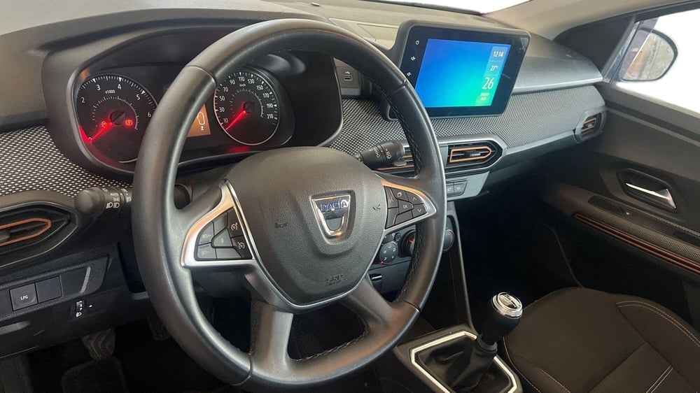 Dacia Sandero usata a Catania (12)