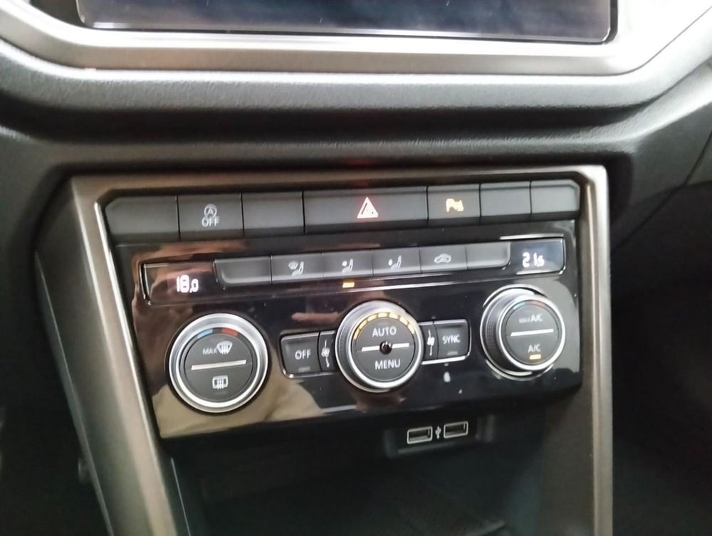 Volkswagen T-Roc usata a Como (18)