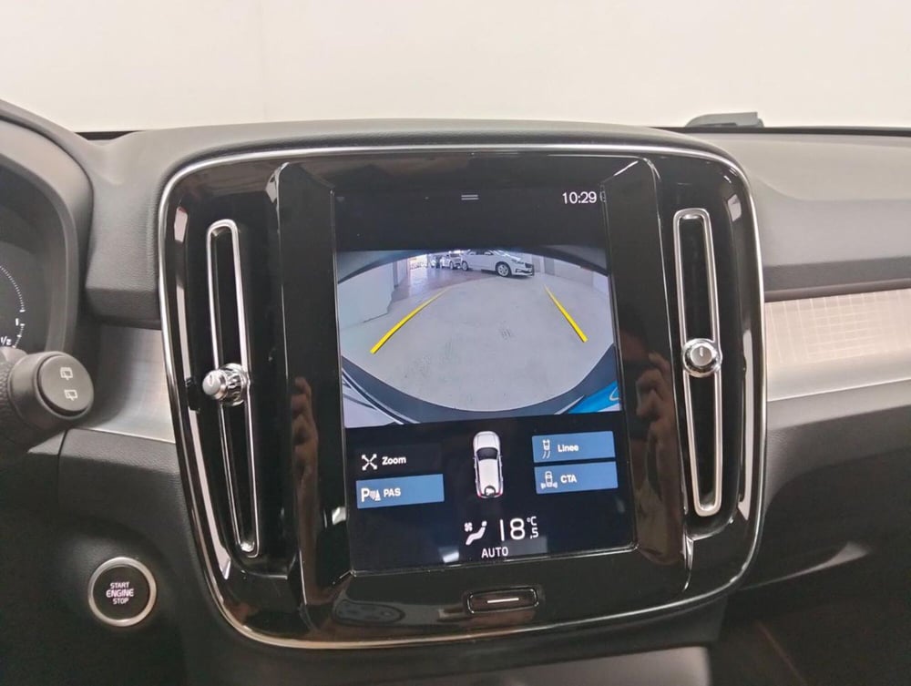 Volvo XC40 usata a Como (18)