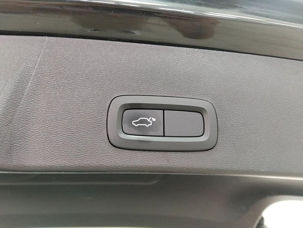 Volvo XC40 usata a Como (19)