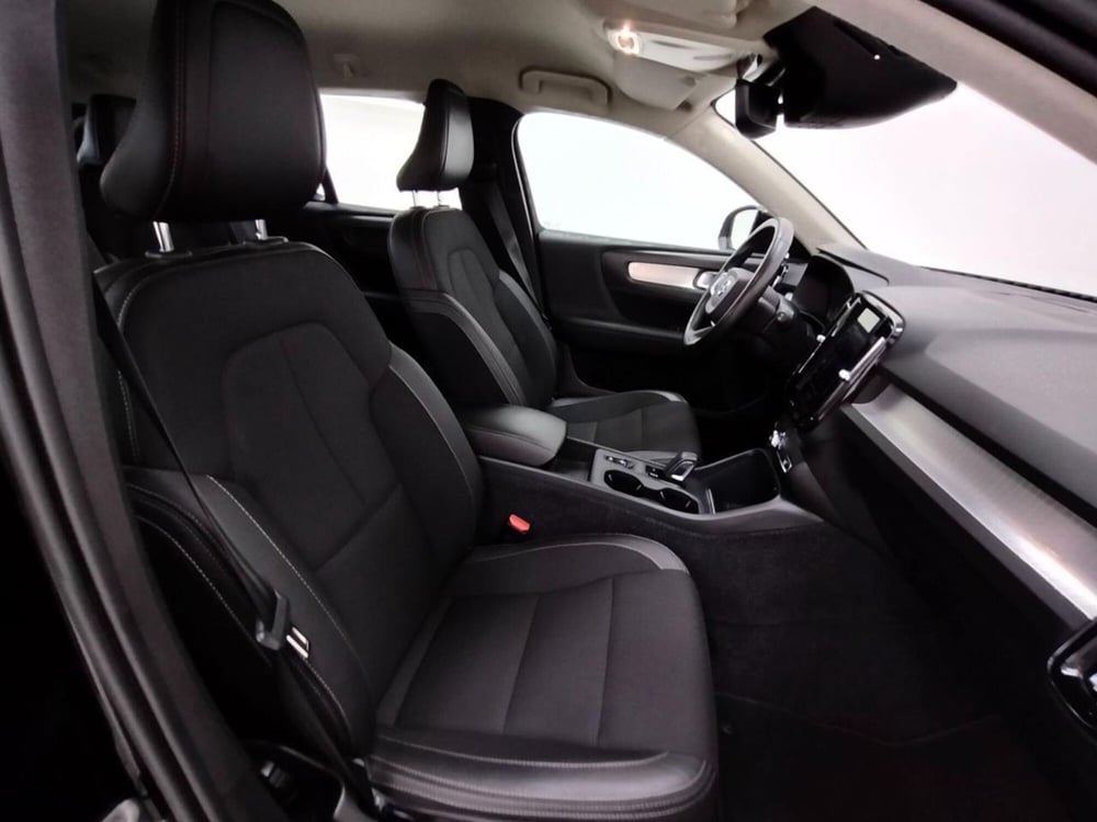 Volvo XC40 usata a Como (3)