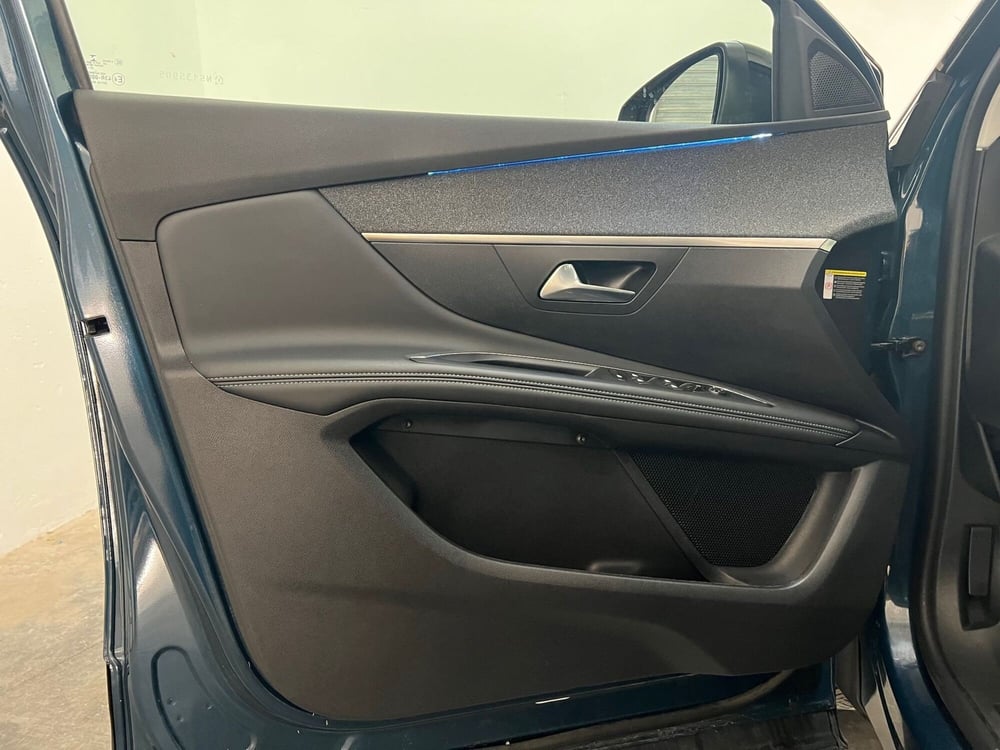 Peugeot 3008 usata a Bari (12)