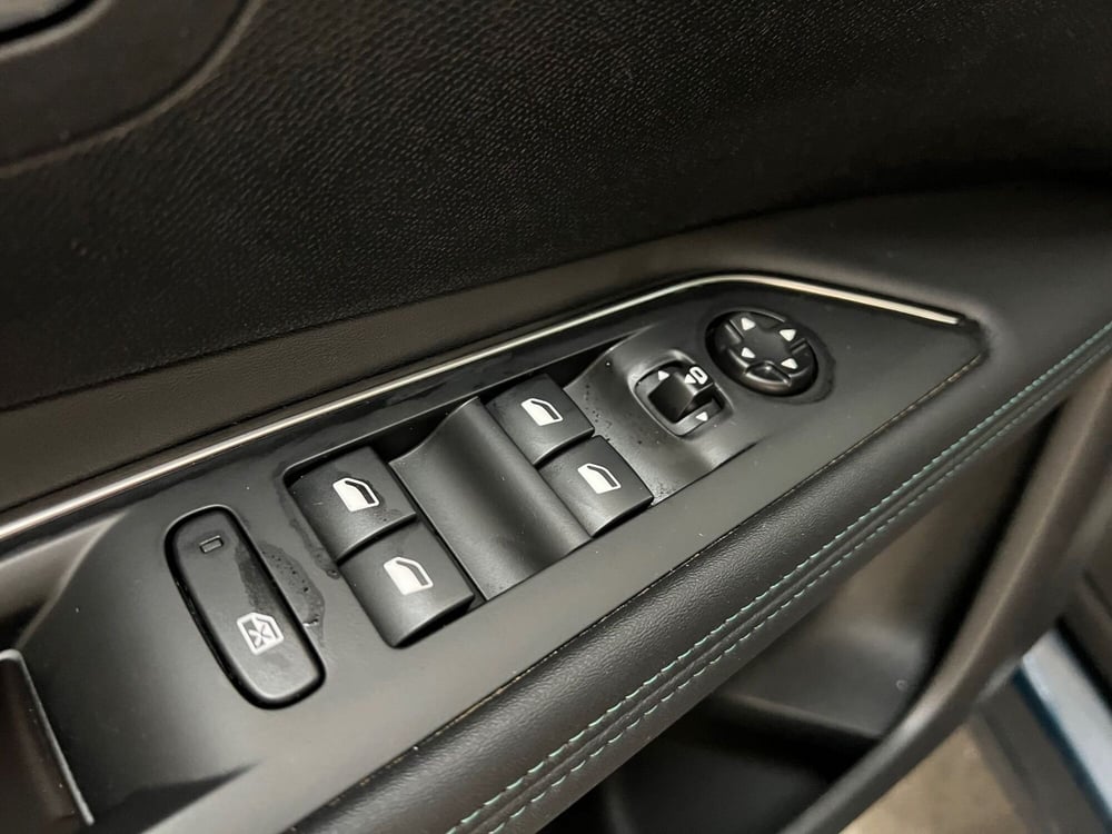 Peugeot 3008 usata a Bari (15)