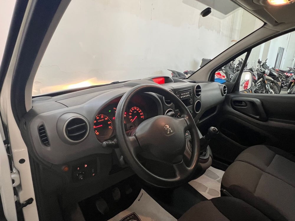 Peugeot Partner Furgone usata a Bari (11)