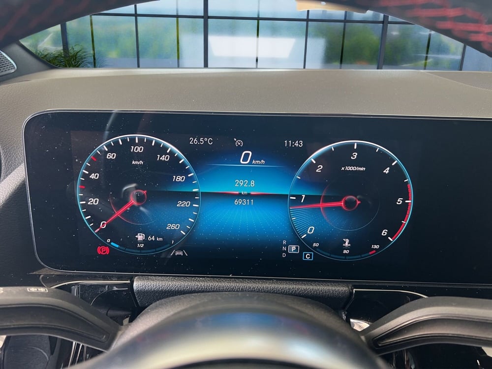 Mercedes-Benz GLA SUV usata a Cosenza (11)